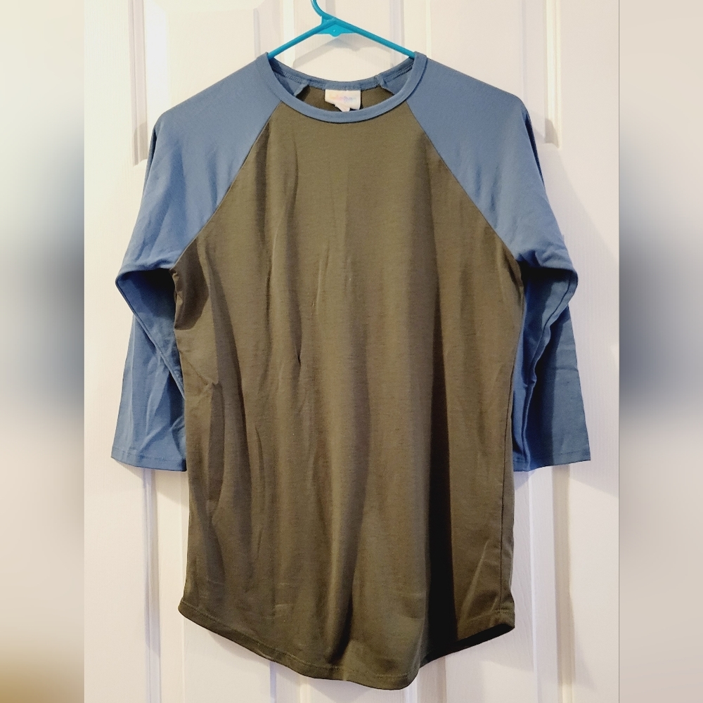 Lularoe Raglan Blue And Green Xs top